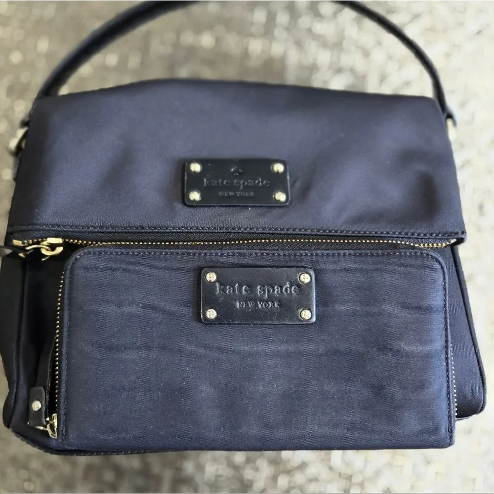 🐢 Kate Spade New York Zip Around Wallet Like New